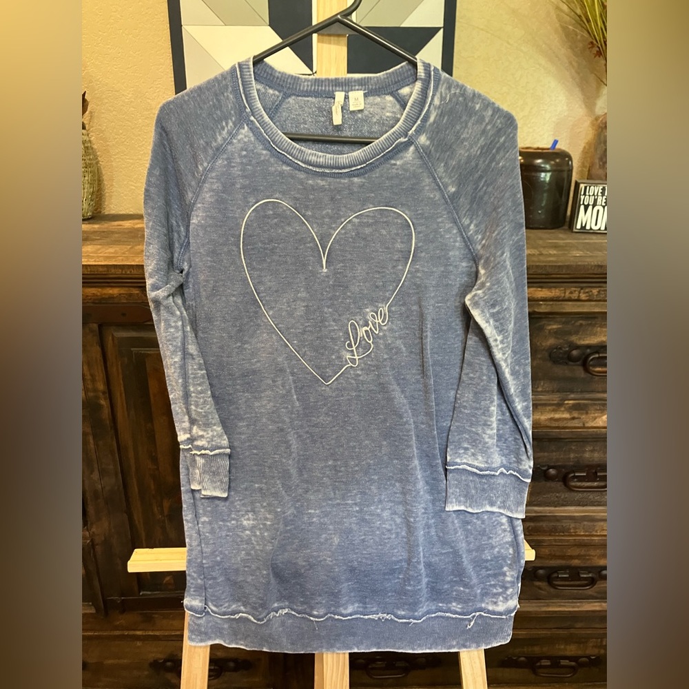 Active medium blue shirt